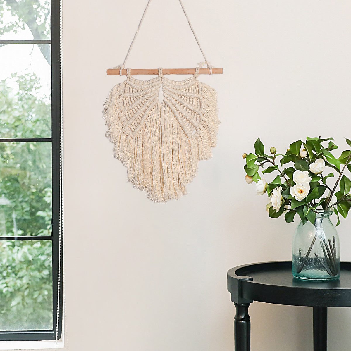 Handmade Macramé Leaf Wall Hanging – Boho Woven Tapestry Décor (30×35 cm)